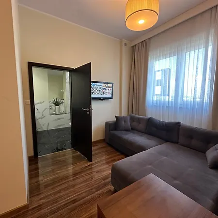 Business Faltom Gdynia Румя