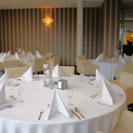 Business Faltom Gdynia Hotell 3*