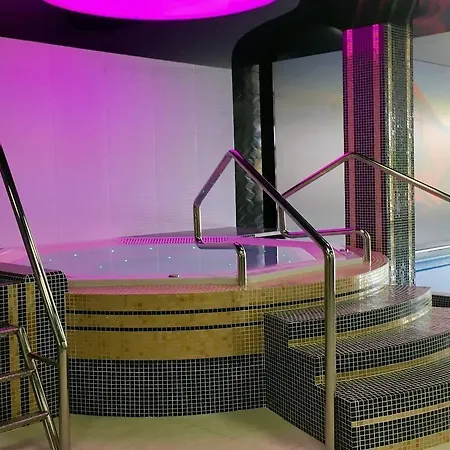 Business Faltom Gdynia Отель 3*