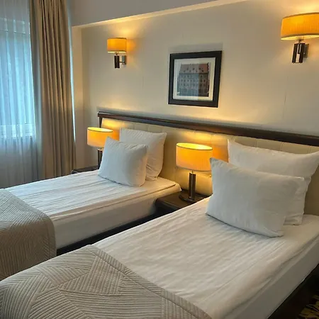 Business Faltom Gdynia Hotell 3*