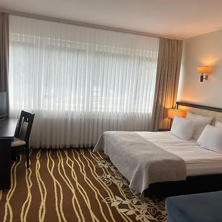Business Faltom Gdynia 3*