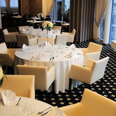 Business Faltom Gdynia Hotel 3*