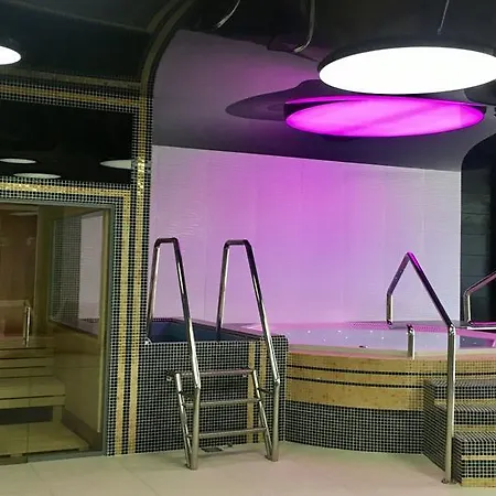 Отель Business Faltom Gdynia Румя