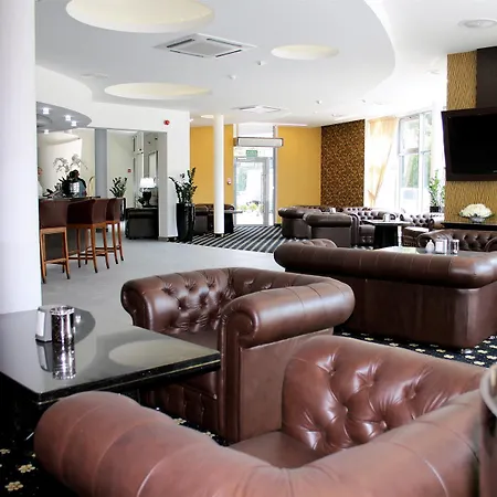 Отель Business Faltom Gdynia 3*