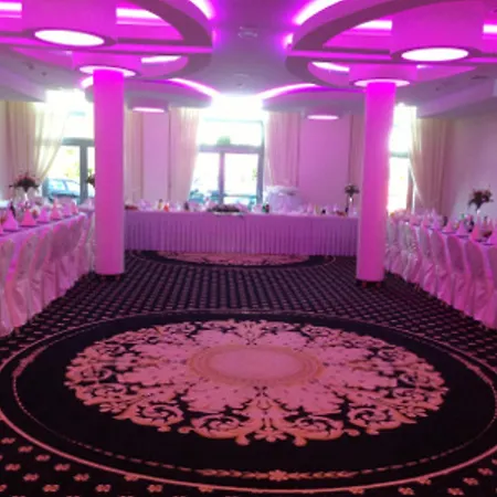 Отель Business Faltom Gdynia Румя