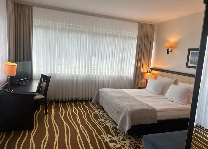 Business Faltom Gdynia 3*