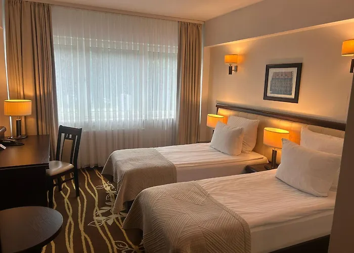 Business Faltom Gdynia Hotell 3*